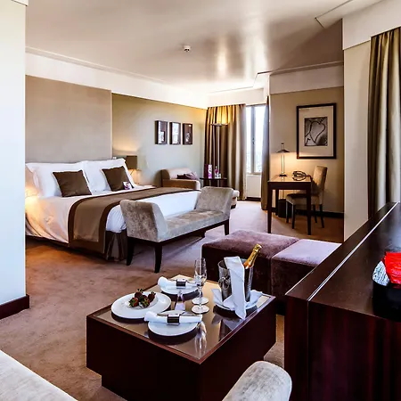 Le Meridien Park Atlantic Hotel